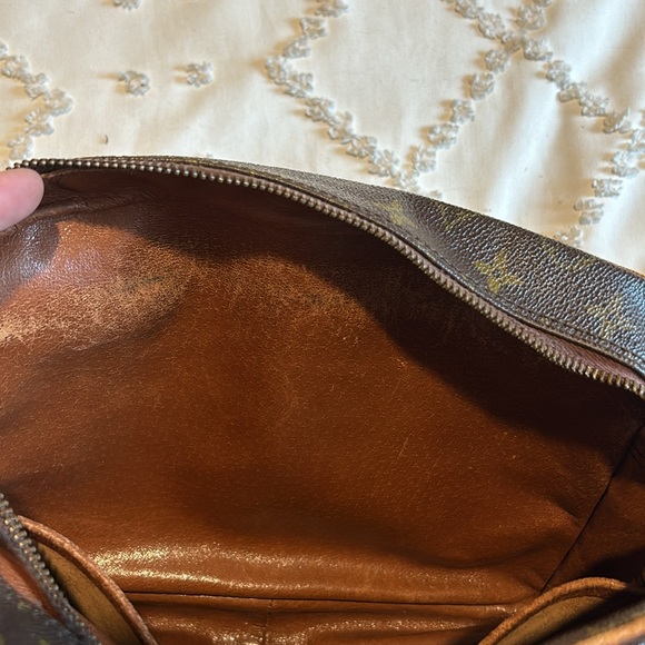 Authentic Louis Vuitton Monogram Dual Compartment Camera Messenger Crossbody Bag - Picture 11 of 16